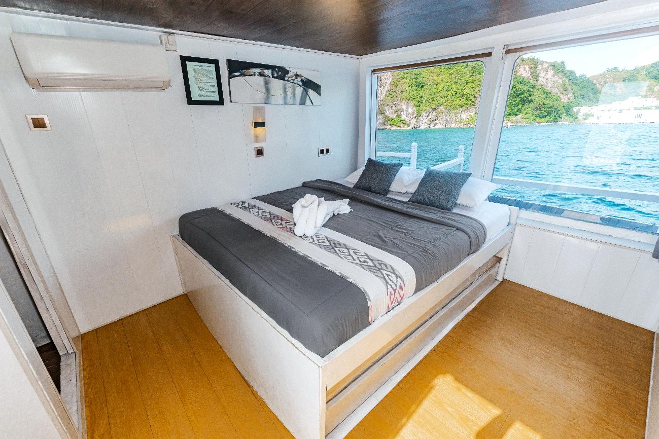 Private Cabin 1