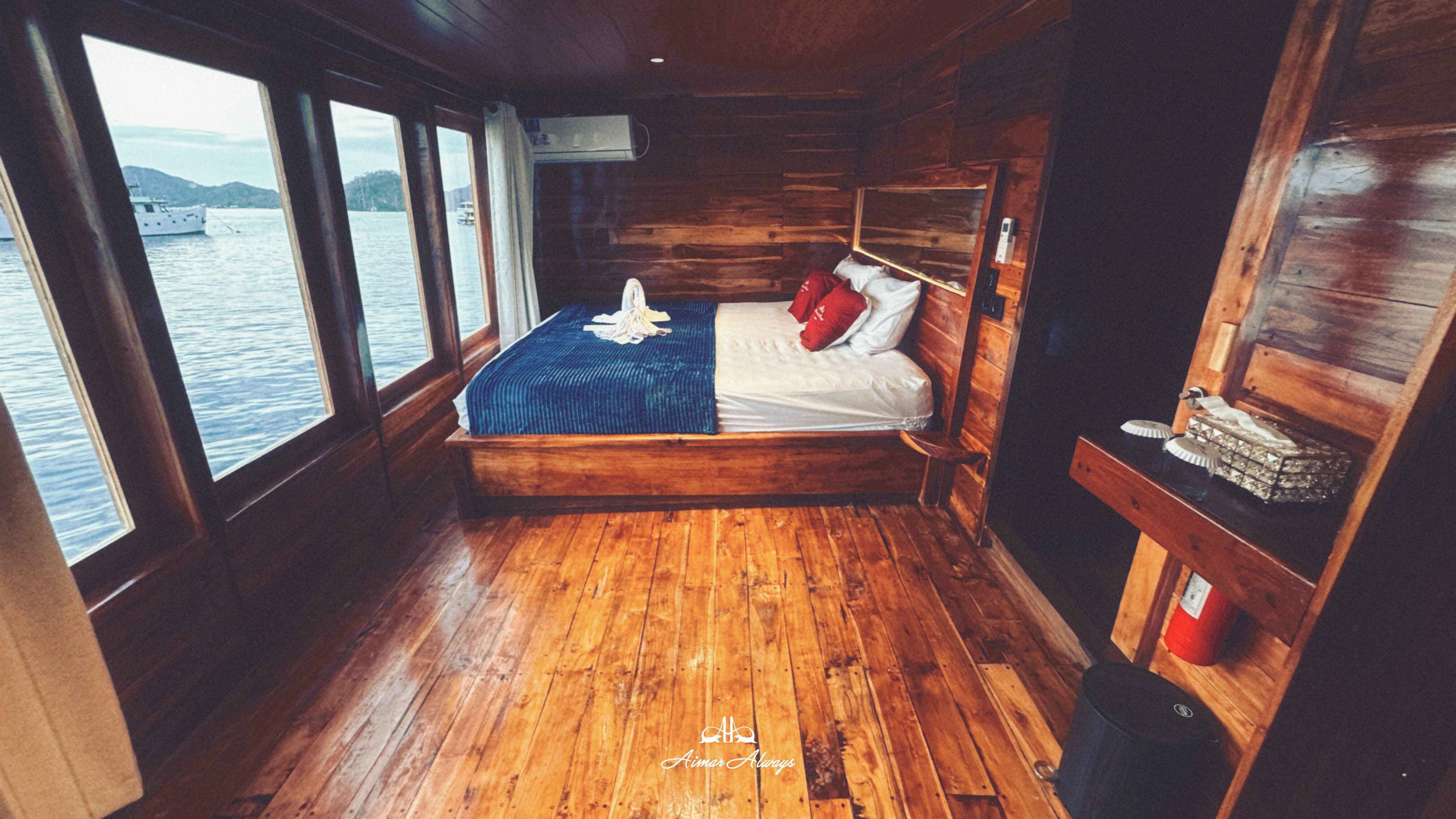 Semeru & Tambora - Seaview Deluxe Cabin