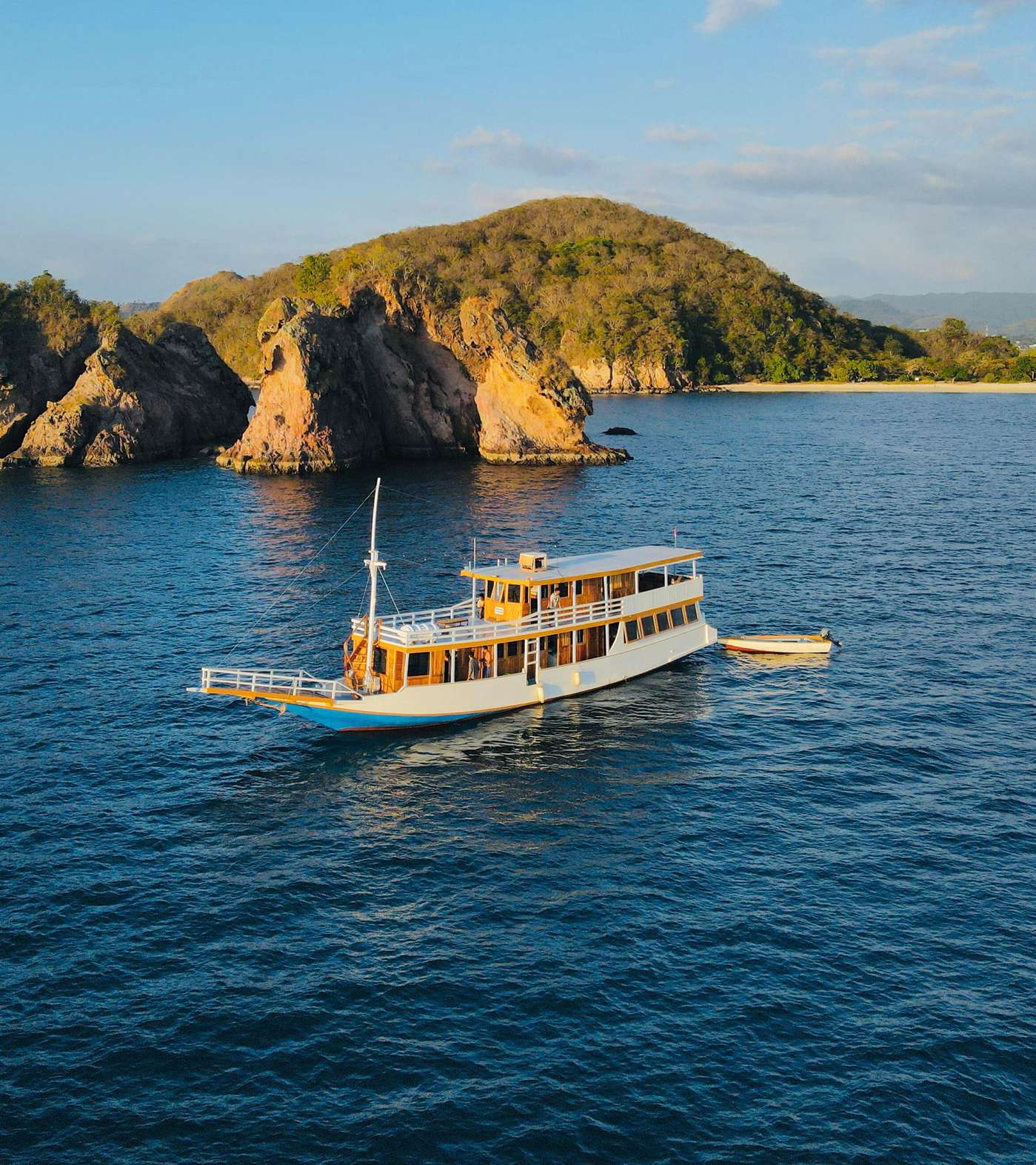 Open Trip Komodo 3D2N - New Pandawa