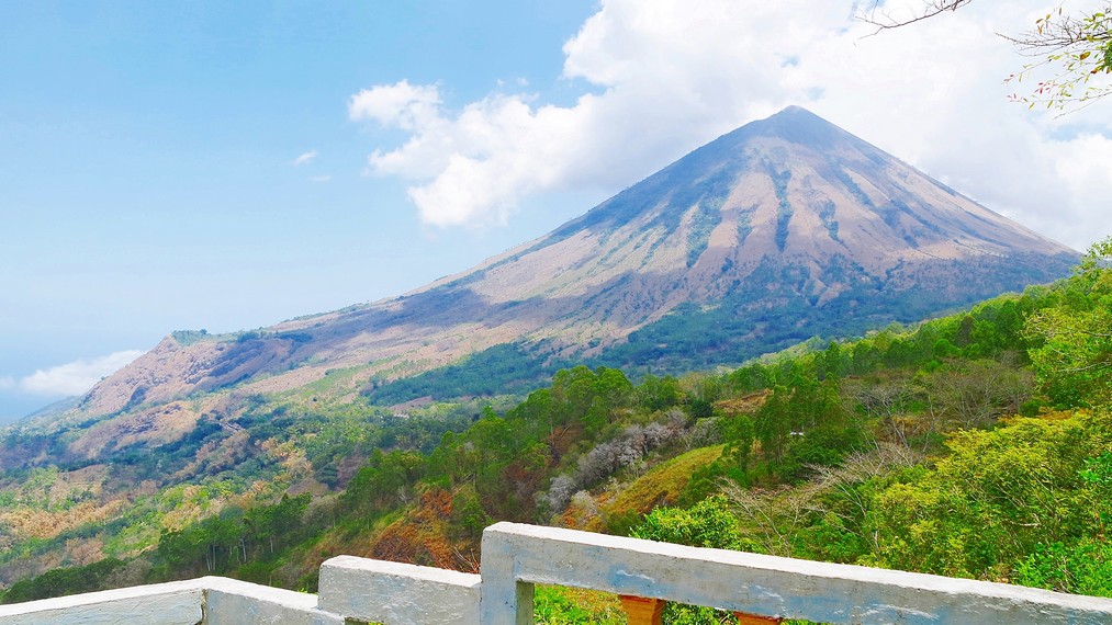 Flores Overland tour 6 Days 5 Nights