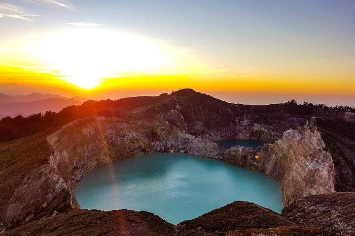 Kelimutu Adventure  2 Days 1 Night