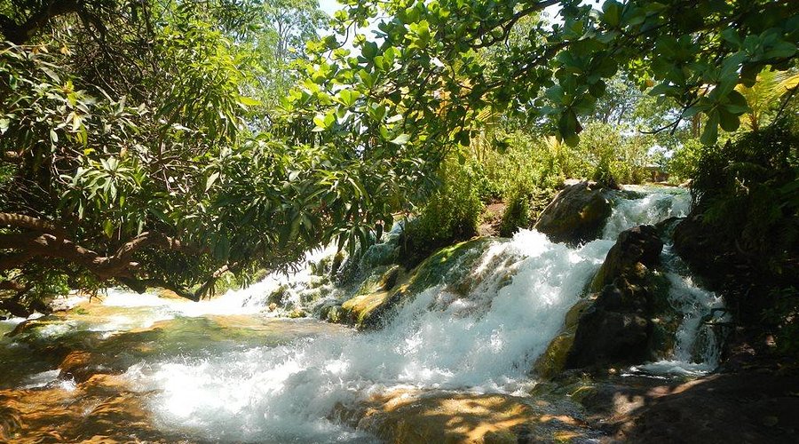 Flores Overland Tour 8 Days 7 Nights